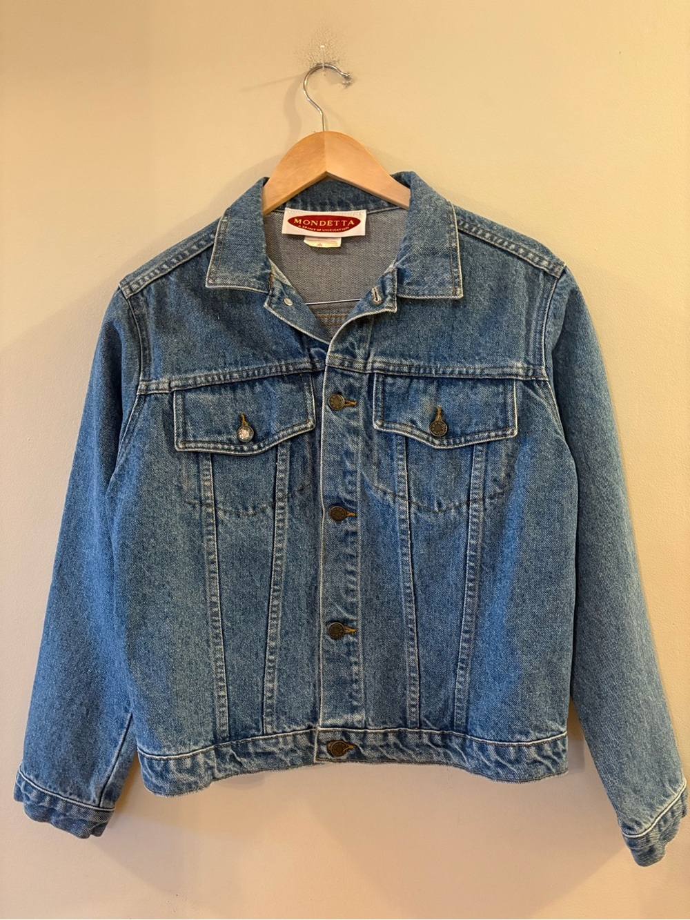 Vintage Mondetta Denim Trucker Jacket Medium Wash Jean Jacket, Sz L. - Picture 2 of 11